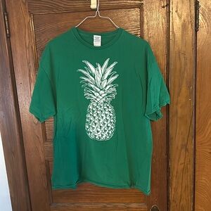 Pineapple shirt green. Mens XXL